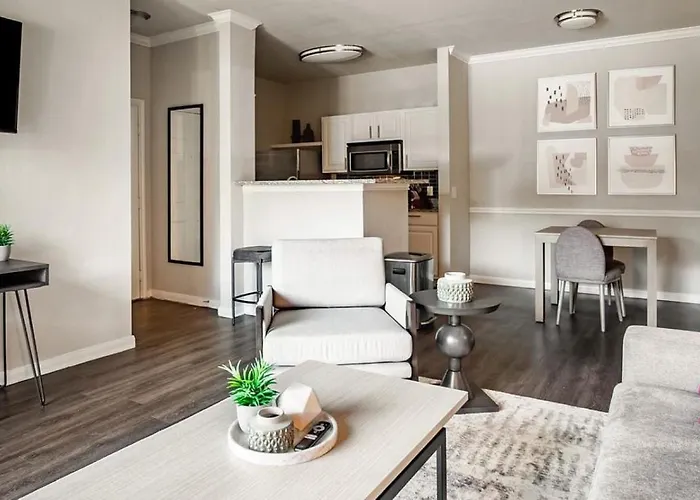 Landing Modern With Amazing Amenities * Fort Worth
